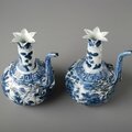 Pair of Blue and White Ewers, China, Wanli period (1573-1620). Dimensions: Height: 16.2 cm. Provenance: H.O. Collection, London (United Kingdom). Photo courtesy Vanderven Oriental Art.