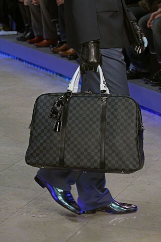 Paris Hiver 2008 Hommes: Louis Vuitton - Alain.R.Truong