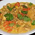 Curry de poulet a l'ananas et aux amandes