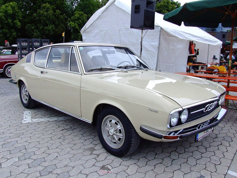 1024px-Audi_100_Coupe_S_02
