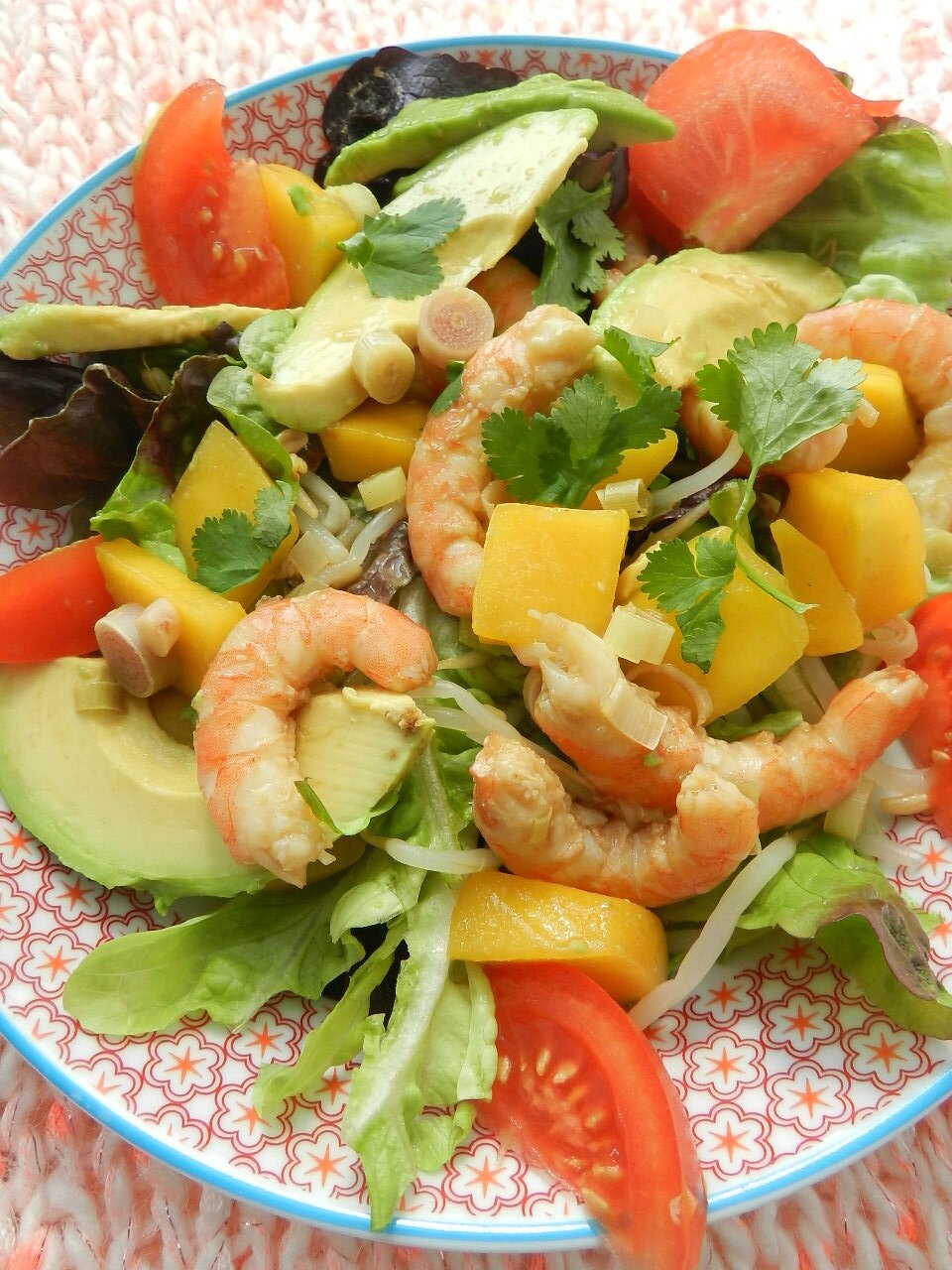 Salade De Crevettes Mangue Avocat A La Citronnelle C Est Pas