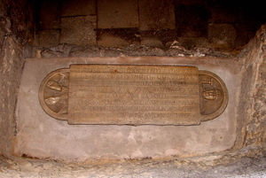 Abbaye_Saint_Victor_Pierre_tombale_d_Isarn_Marseille_59