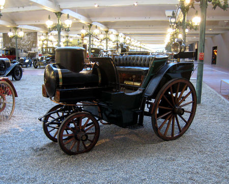 Jacquot_tonneau_a_vapeur_de_1878__Cit__de_l_Automobile_Collection_Schlumpf___Mulhouse__01