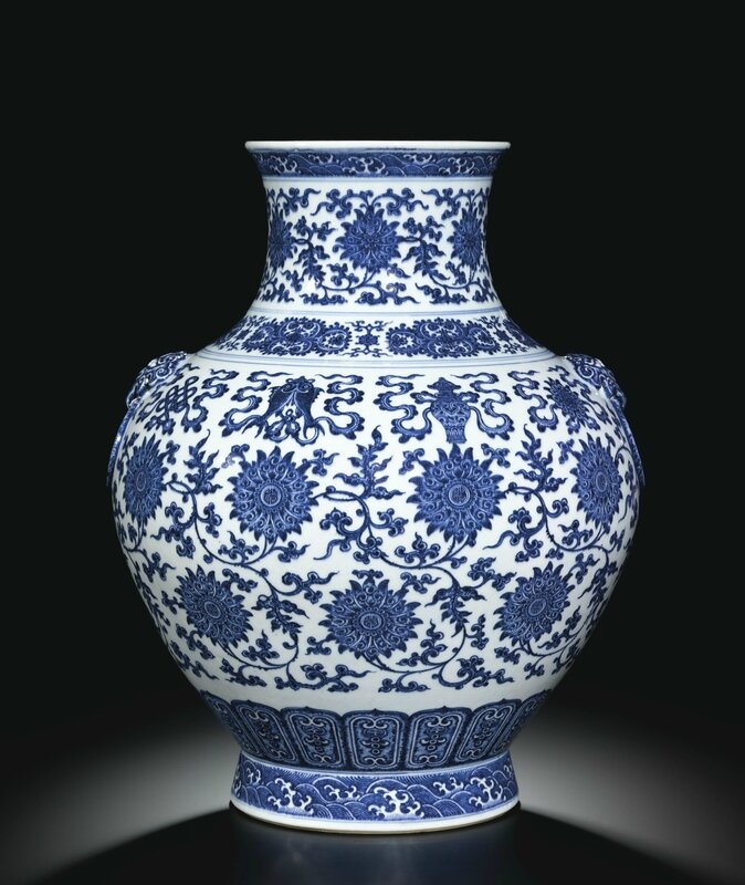 A fine large blue and white Ming-style vase, hu