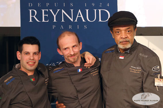 Salon_Agecotel_Concours_d_ecaillage_les_laureats__