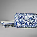 A blue and white 'dragon' box and cover, mark and period of wanli (1573-1620)