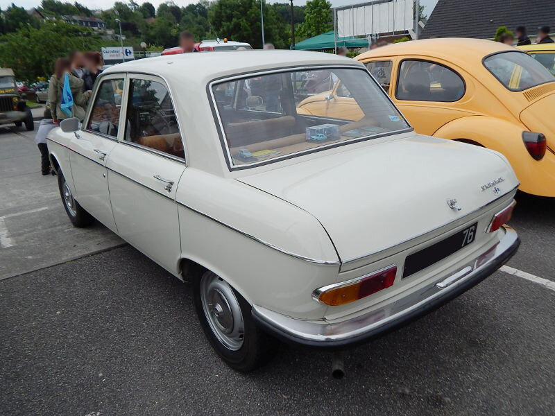 Peugeot204ar1
