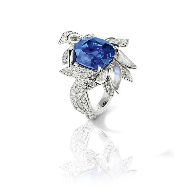 Chaumet high jewellery Liens Ceylon sapphire - Alain.R.Truong