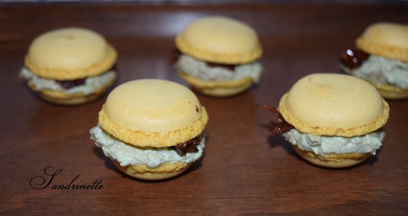 Macaron Curry aguacatomate - sandrine dans tous ses états