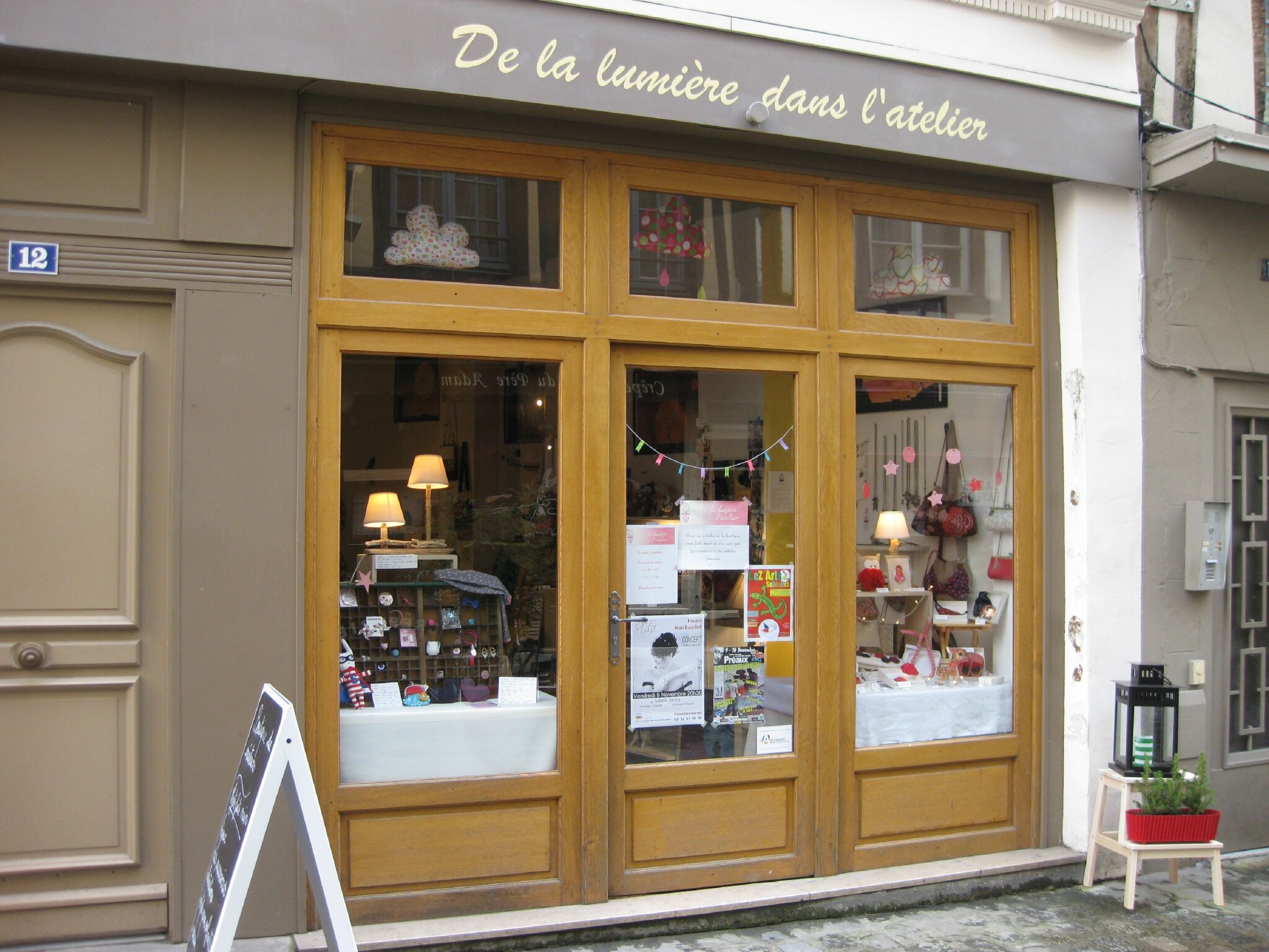 20 Rue De La Croix Fauchet De la lumière dans l'Atelier' / Un lieu à découvrir - Menthe Poivrée - Le Blog