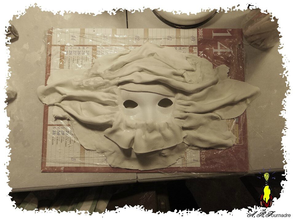 ART 2016 02 masque argile mauve 1