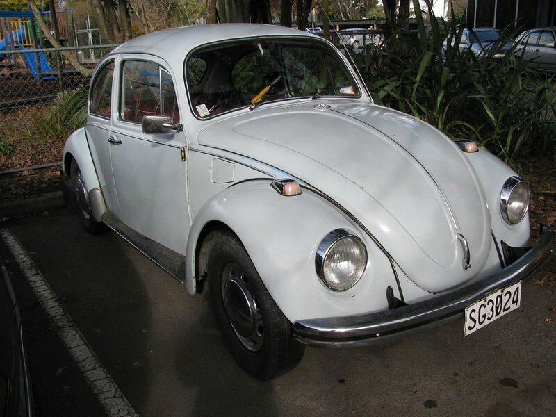 1968_Volkswagen_1500_Beetle_(6099546158)