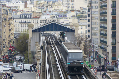 Aptis : l'oiseau rare (heureusement) - transportparis - Le webmagazine des  transports parisiens