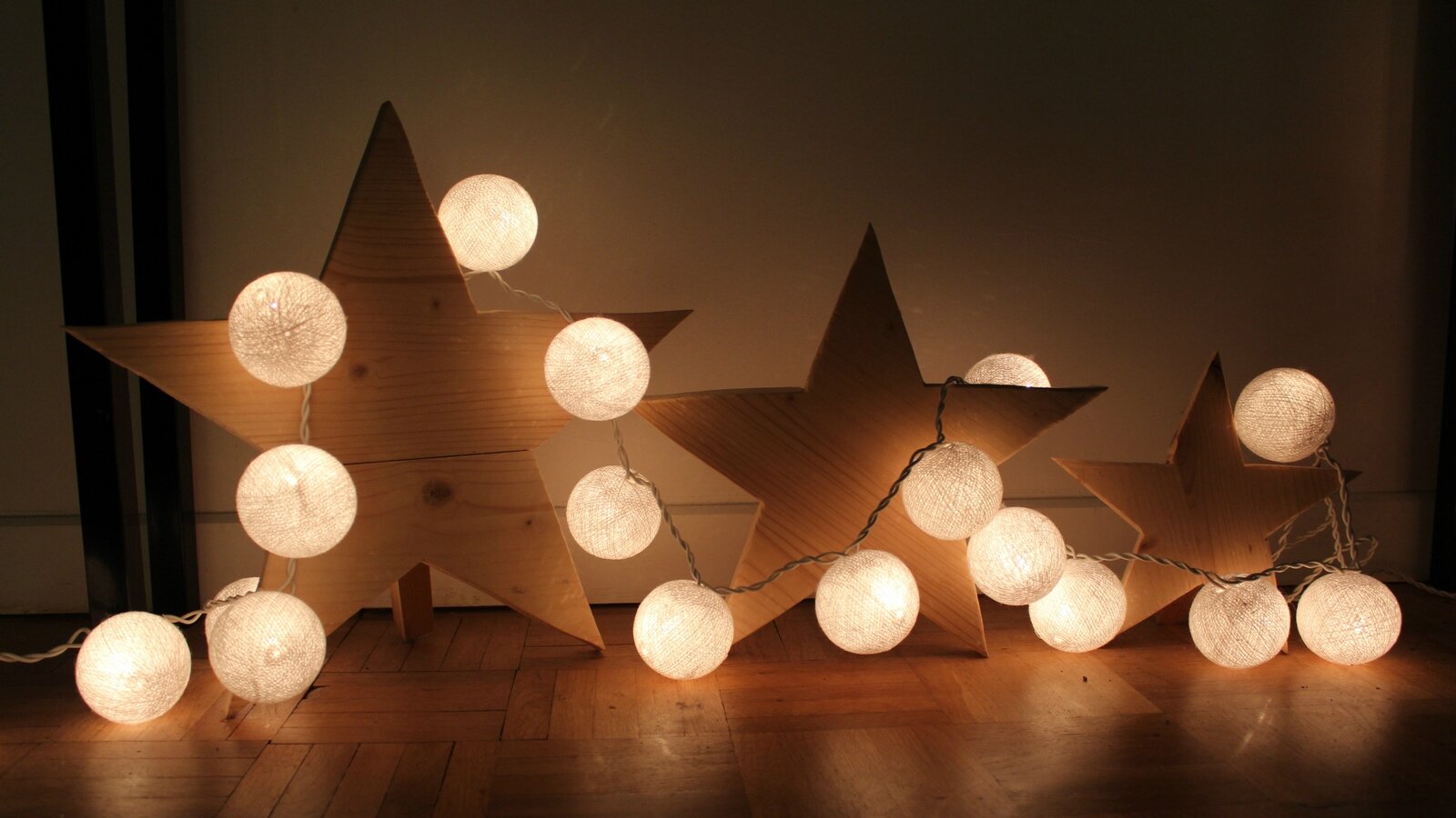 DIY décorer avec des étoiles en bois … pour Noël ? - Stéphanie bricole