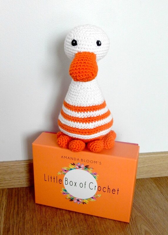 Darling Little Duck - Anisbee- Little Box of Crochet