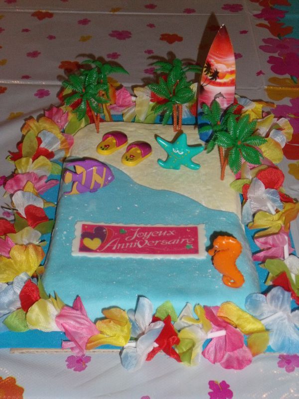 Gateau Anniversaire Hawai Luau Plage Creasev