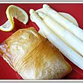 Croustillants de saumon, asperges blanches au sabayon
