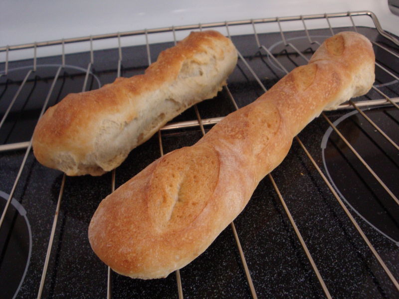 Pétrissage à la main Vs kitchenaid ou comment le manque de pain pousse à la boulange