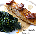 Pavés de saumon poêlés au lard, sauce à l’echalote 