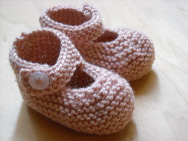 Chaussons Bébé au Tricot : 10 Modèles Incontournables