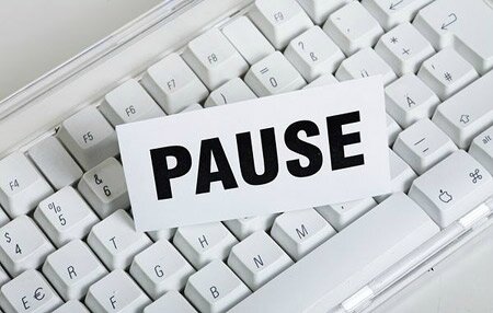 pause1