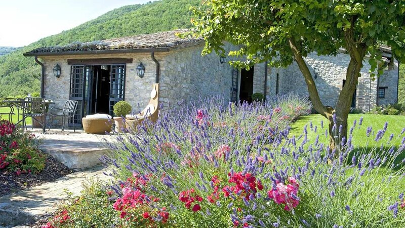ombrie-villa-subtilia-16210432295613776478ea99