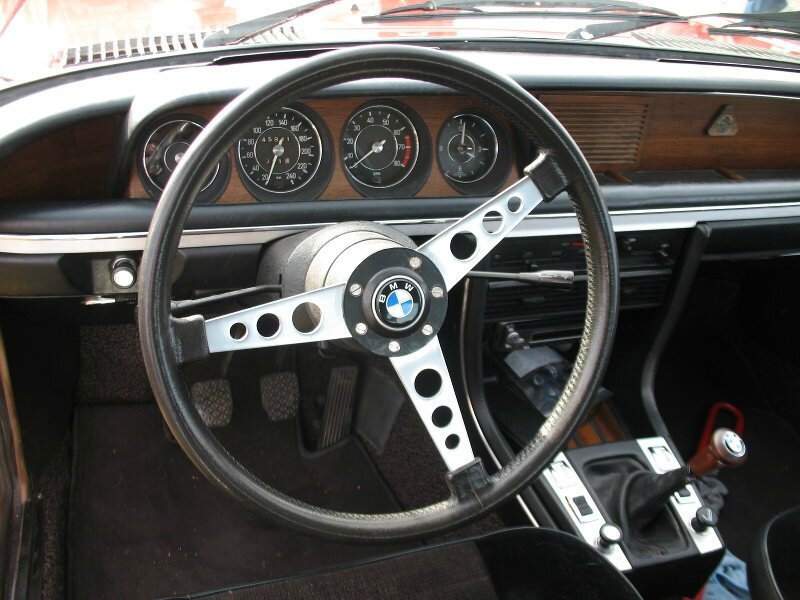 BMW30CSint