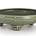 A_large__Longquan__celadon_glazed_tripod_narcissus_bowl__Late_Yuan___Early_Ming_dynasty