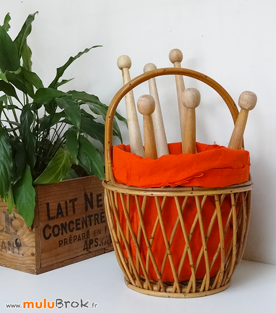 QUILLES-JONGLAGE-Bois-2-panier-rotin-muluBrok-Vintage