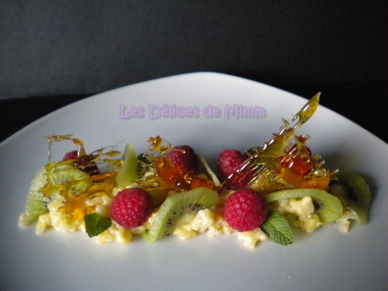 Riz au lait aux framboises, kiwis et caramel 3