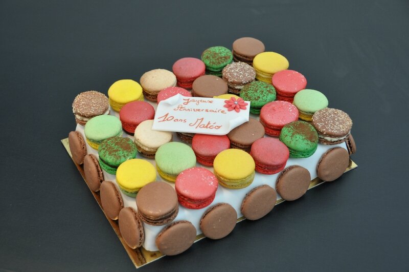 Gateau Anniversaire Macarons Photo De 3 Patisseries Mat Carons