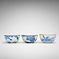 Three Bleu de Huê 'dragon' and 'phoenix' bowl, Neifu mark, 19th Century, Jingdezhen export-ware