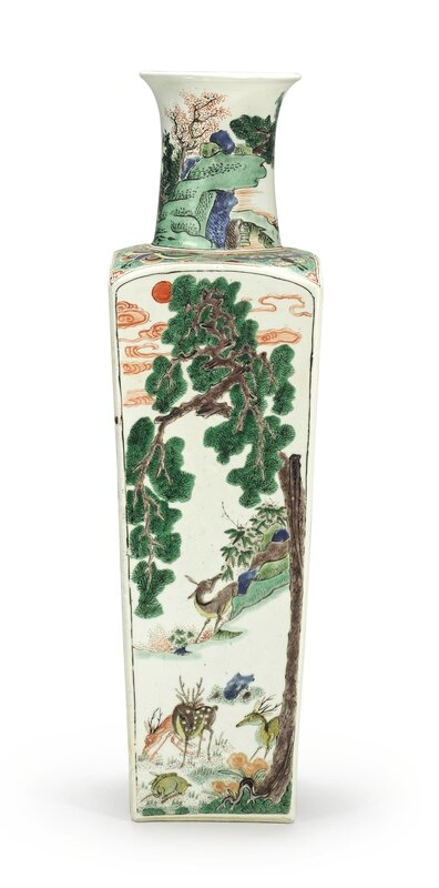 A quadrangular famille-verte 'Deer' vase, Qing dynasty, Kangxi period (1662-1722)