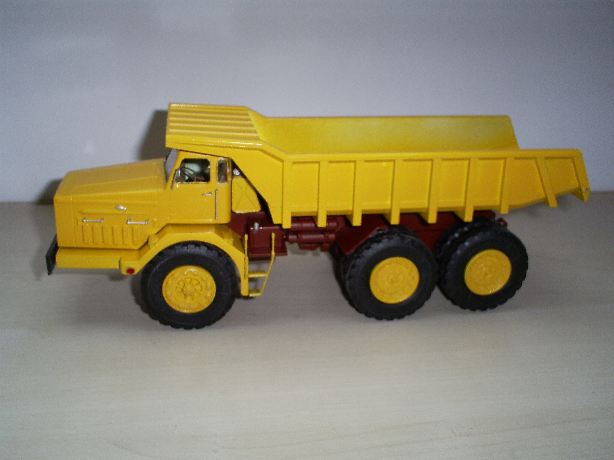 camion dumper MAZ - 530 - MINITRUCKS59