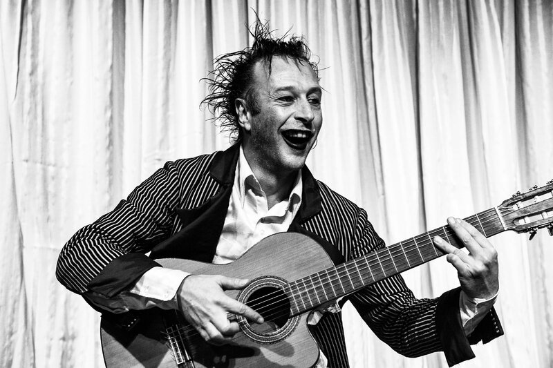 Cie J'ai mangé ma guitare, François Boutibou